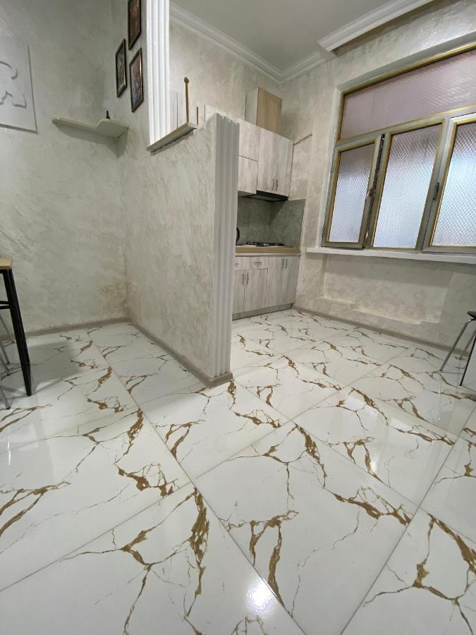 Holiday House Chkonia Hotel Батуми Екстериор снимка