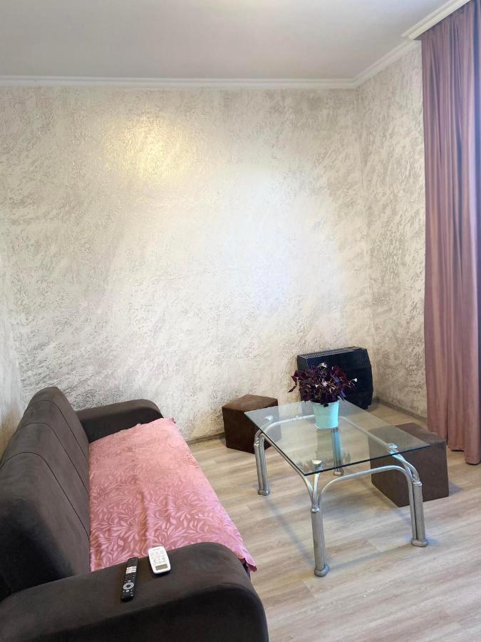 Holiday House Chkonia Hotel Батуми Екстериор снимка